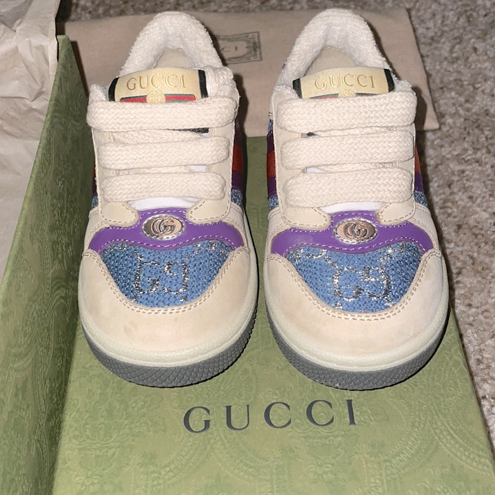 Gucci Kid Sneakers Sz 22 ( US 6 )